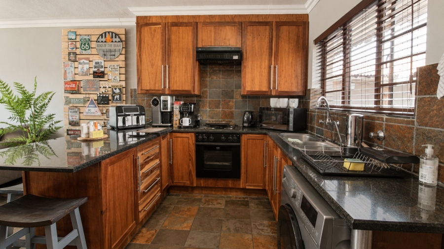  Bedroom Property for Sale in Bult South North West